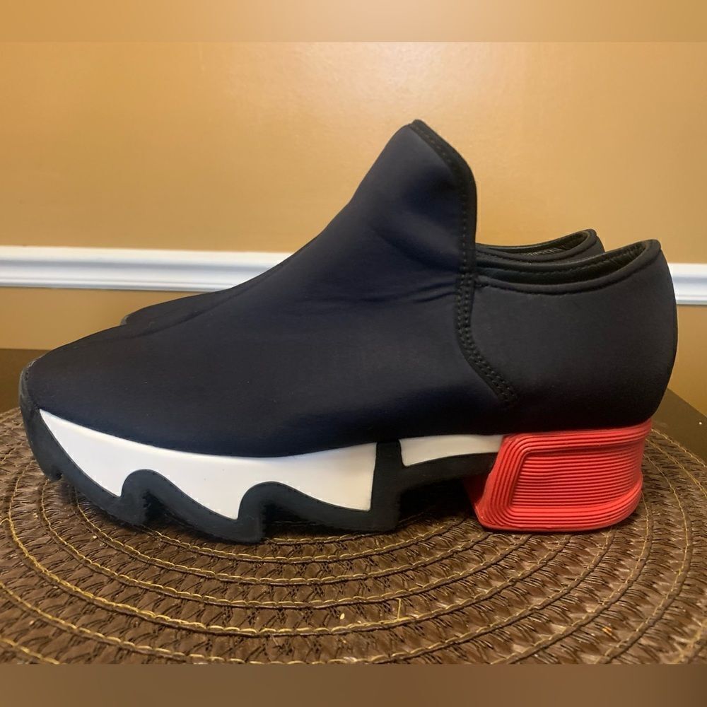 iRi NYC Unisex Black -White Red Heel Neoprene Sneaker Platform  Sz EU 38.5 US7.5